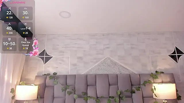 Snapshot of HannaRhodes chatting on 01.24.25 HannaRhodes online show from 01.24.25