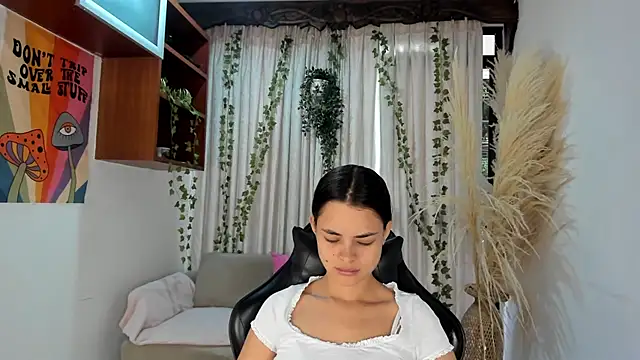 HannaRhodes online show from 03.31.26