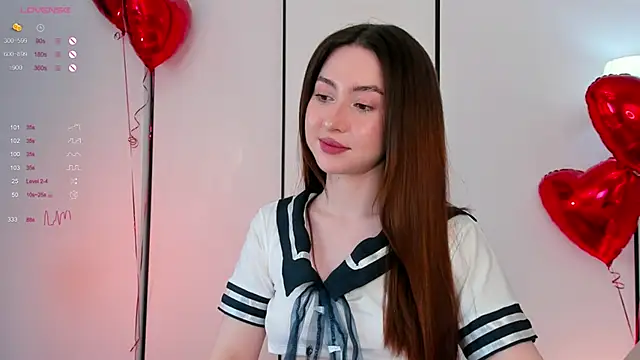 Snapshot of holyhee chatting on 02.15.25 holyhee online show from 02.15.25