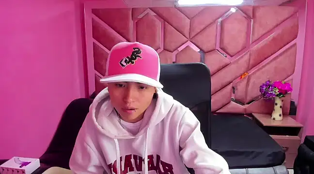 Snapshot of Im_Mathias chatting on 01.19.25 Im Mathias online show from 01.19.25