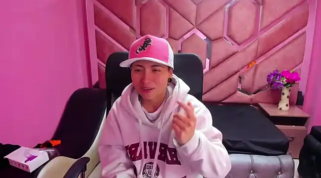 Snapshot of Im_Mathias chatting on 01.19.25 Im Mathias online show from 01.19.25