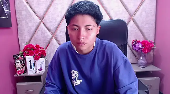 Snapshot of Im_Mathias chatting on 02.14.25 Im Mathias online show from 02.14.25