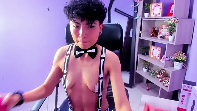 Snapshot of Im_Mathias chatting on 10.26.25 Im Mathias online show from 10.26.25