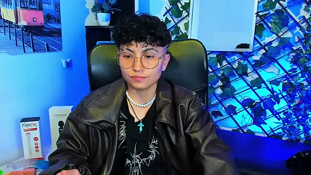 Im Mathias online show from 04.26.26