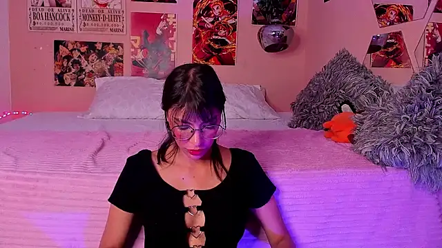 Snapshot of Luna-Chann chatting on 03.11.25 Luna-Chann online show from 03.11.25