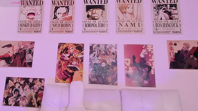 Snapshot of Luna-Chann chatting on 09.19.25 Luna-Chann online show from 09.19.25