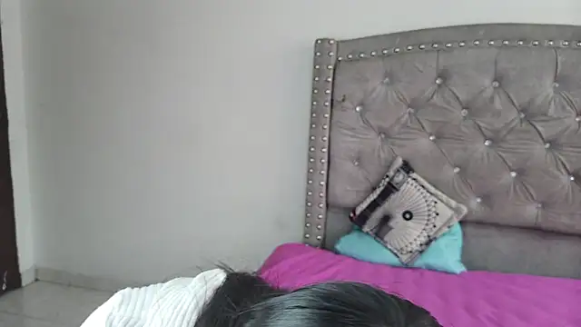 Nesuko kamado  online show from 09.17.25