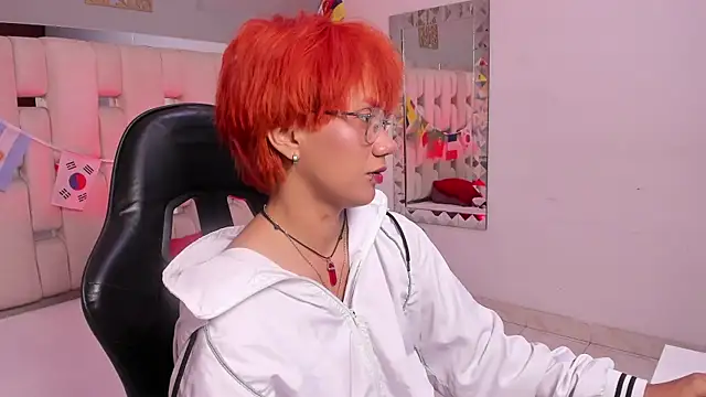 Snapshot of Eriol_ chatting on 07.14.26 Eriol online show from 07.14.26