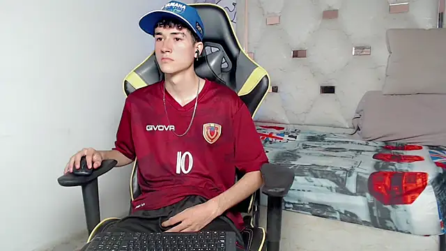 johnny cagee online show from 09.10.25