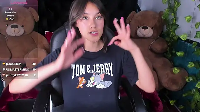  Sophie  miller online show from 01.06.25