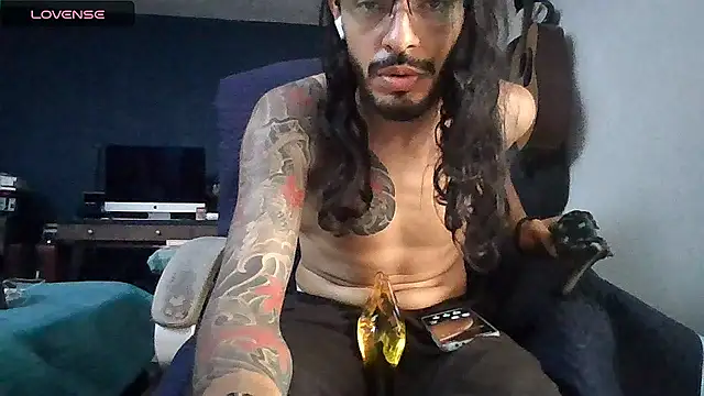 Donstark6669 online show from 10.28.25