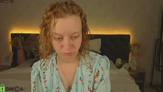 Snapshot of Michelle_Blond chatting on 04.01.26 Michelle Blond online show from 04.01.26