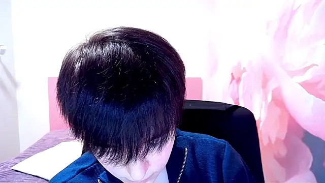 EmiliaYours online show from 12.28.24