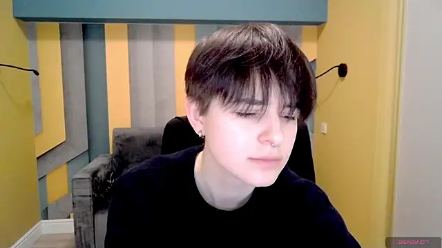 EmiliaYours online show from 02.17.25