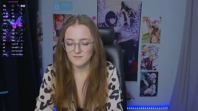 luna berryy online show from 12.21.24