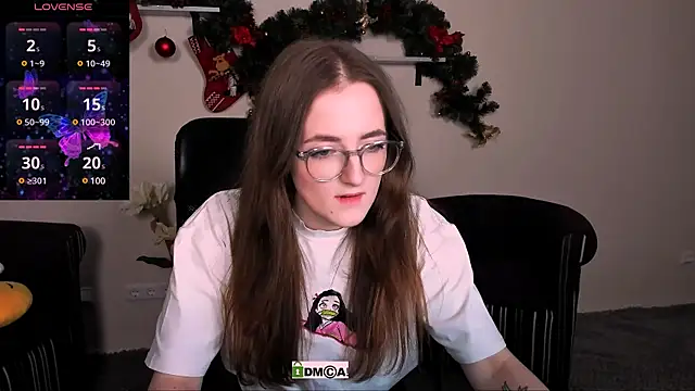 luna berryy online show from 01.04.25