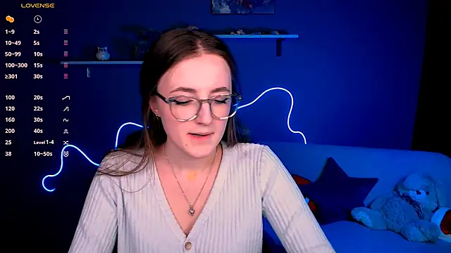 luna berryy online show from 02.12.25