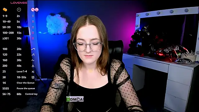 luna berryy online show from 02.17.25