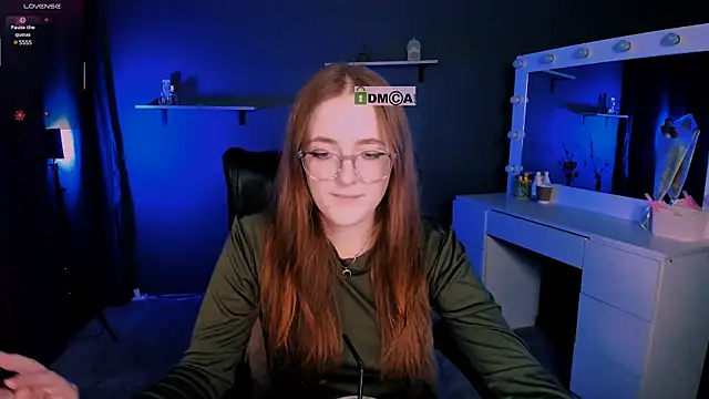 luna berryy online show from 03.11.25