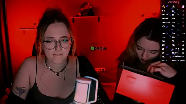 luna berryy online show from 09.11.25