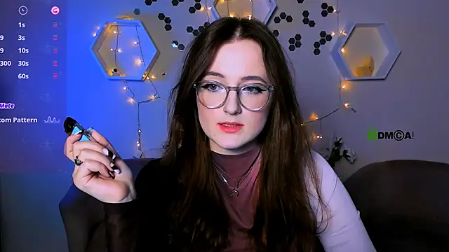 luna berryy online show from 11.13.25