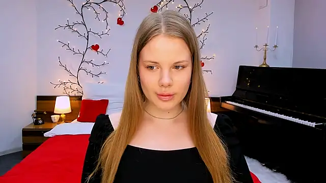 holy kitty online show from 03.07.25