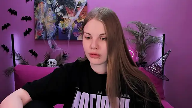 holy kitty online show from 10.31.25