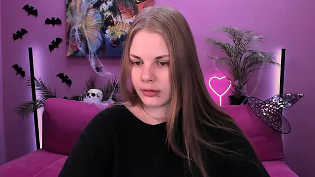 holy kitty online show from 11.10.25