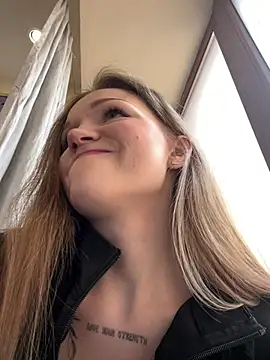 KitteCat online show from 02.14.25