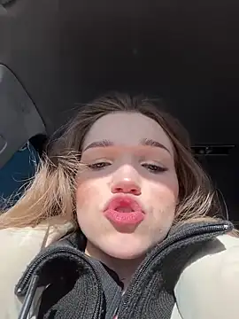 KitteCat online show from 03.09.25