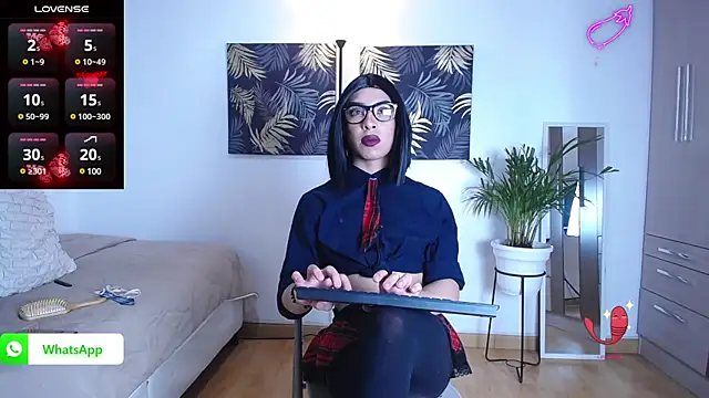 valentino Renato online show from 12.09.24