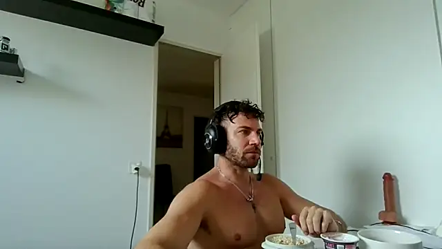 alpha-hunk online show from 03.09.26