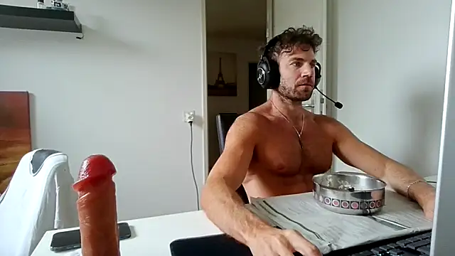 alpha-hunk online show from 05.15.26