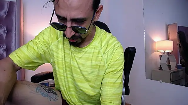 Sr Magnus  online show from 09.25.25