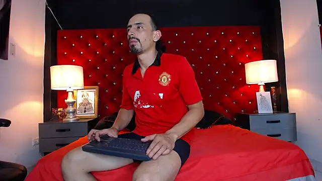 Snapshot of Sr_Magnus_ chatting on 01.18.26 Sr Magnus online show from 01.18.26