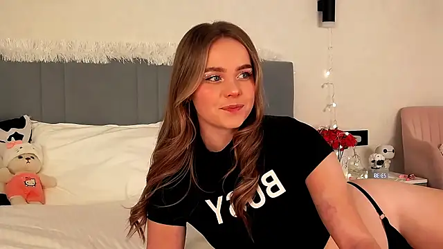 SIlviaBeyt online show from 10.29.25