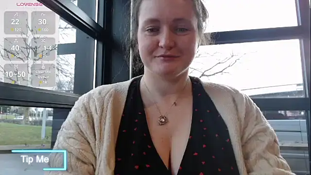 BustyBonnieUK online show from 01.24.25