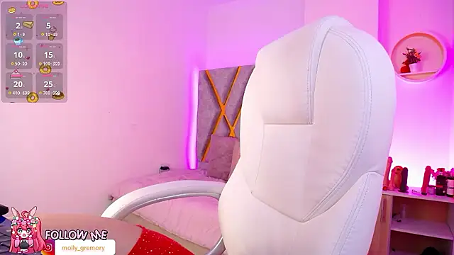 Molly Gremory  online show from 12.03.24