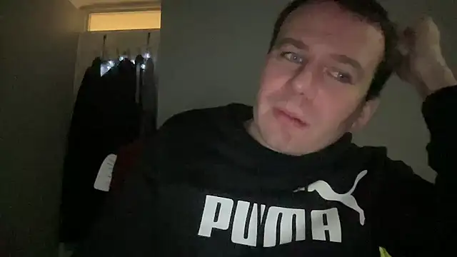 Snapshot of GotItGoin chatting on 02.12.26 GotItGoin online show from 02.12.26