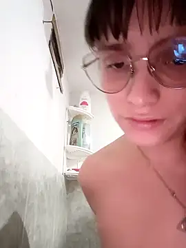 Lucyy-hess online show from 01.15.25