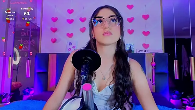 Snapshot of MadyJackson chatting on 06.30.26 MadyJackson online show from 06.30.26