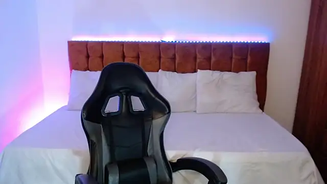 alexiaaross online show from 09.19.25