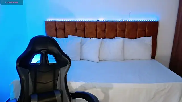 alexiaaross online show from 09.27.25