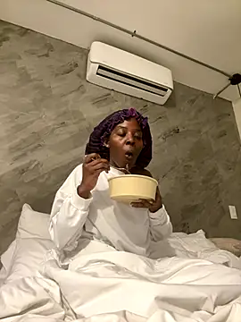 choclatepeaach online show from 12.02.25