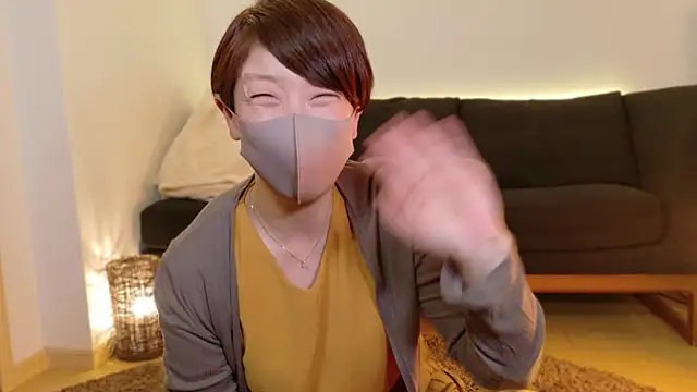 Snapshot of Risa_06 chatting on 12.27.24 Risa 06 online show from 12.27.24