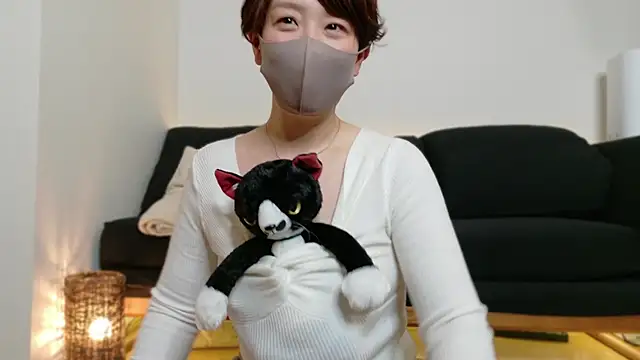 Snapshot of Risa_06 chatting on 12.30.24 Risa 06 online show from 12.30.24