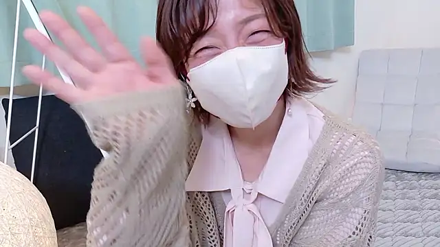 Snapshot of Risa_06 chatting on 05.15.26 Risa 06 online show from 05.15.26