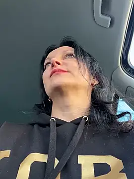 -OLYA- online show from 03.10.25