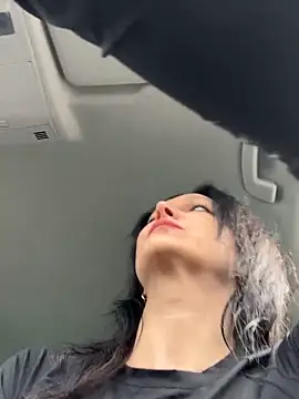 -OLYA- online show from 03.11.25