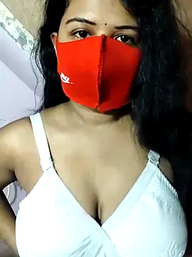 Snapshot of Dr_Chhaya chatting on 02.04.26 Dr Chhaya online show from 02.04.26